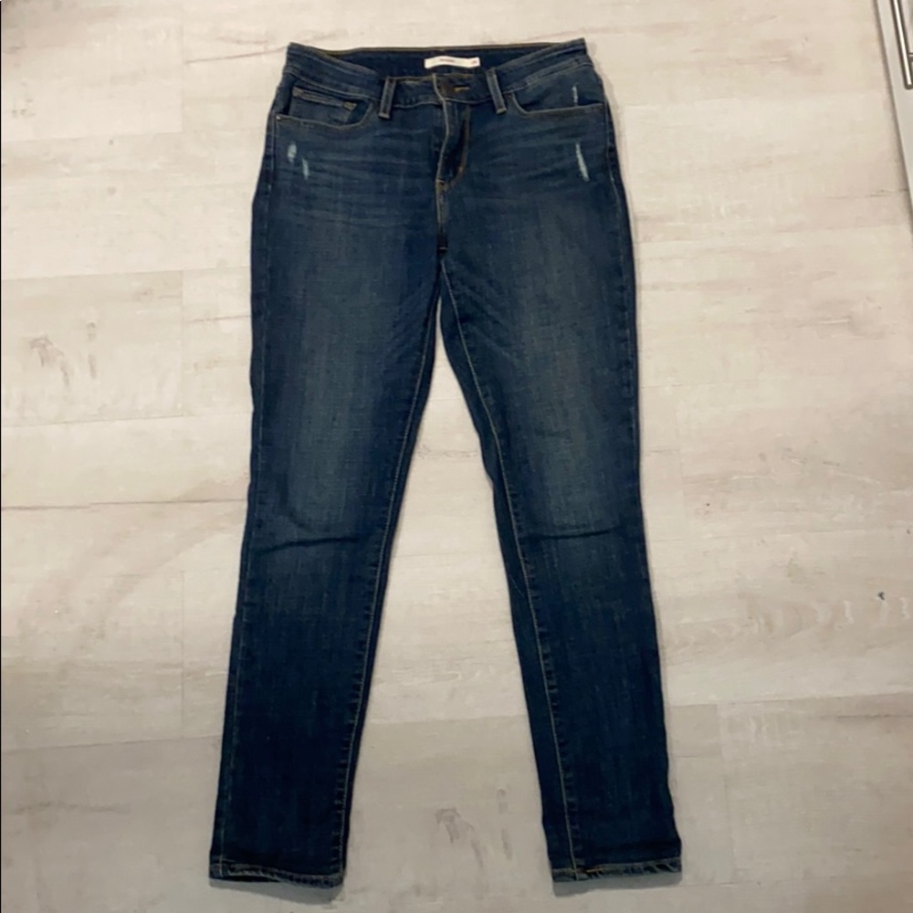 Levi’s 711 Skinny Jeans